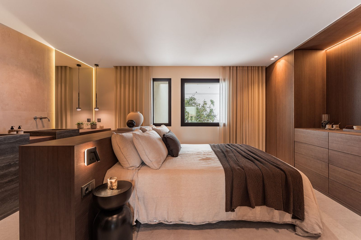 3 Bed, 3 Bath, HouseFor Sale, Aloha, Malaga