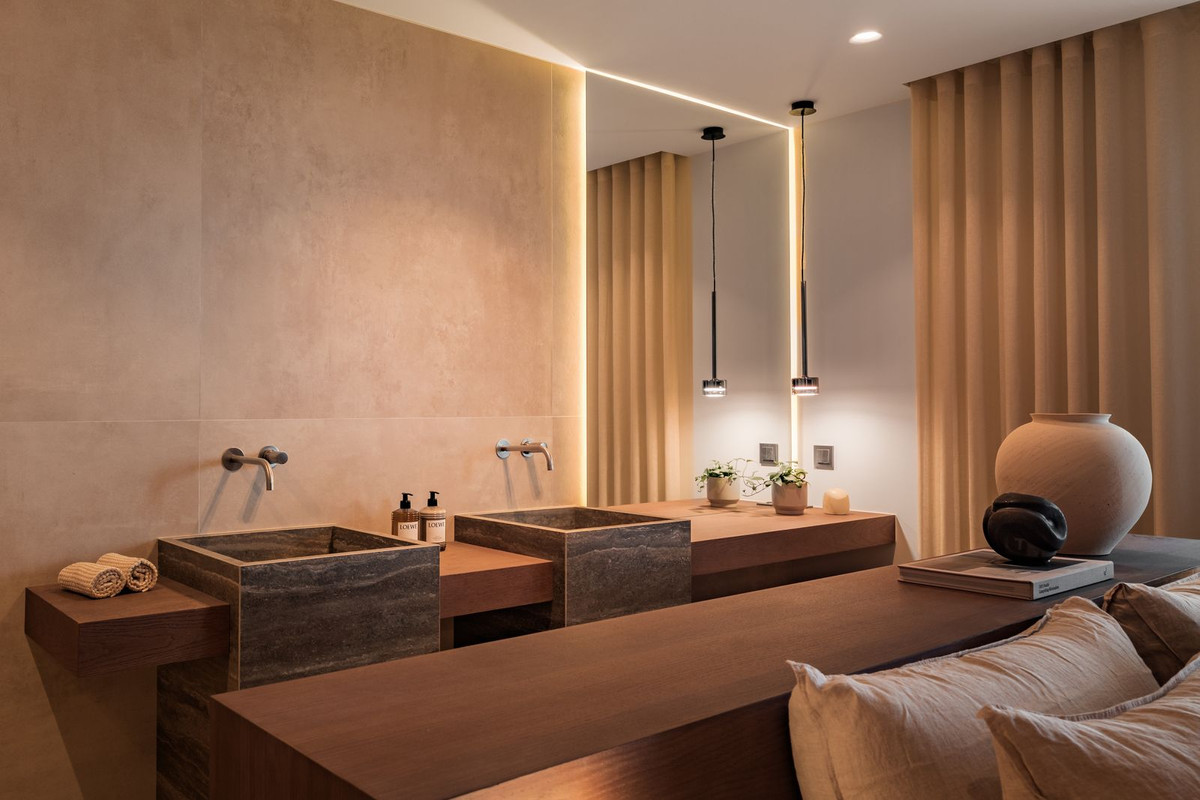 3 Bed, 3 Bath, HouseFor Sale, Aloha, Malaga