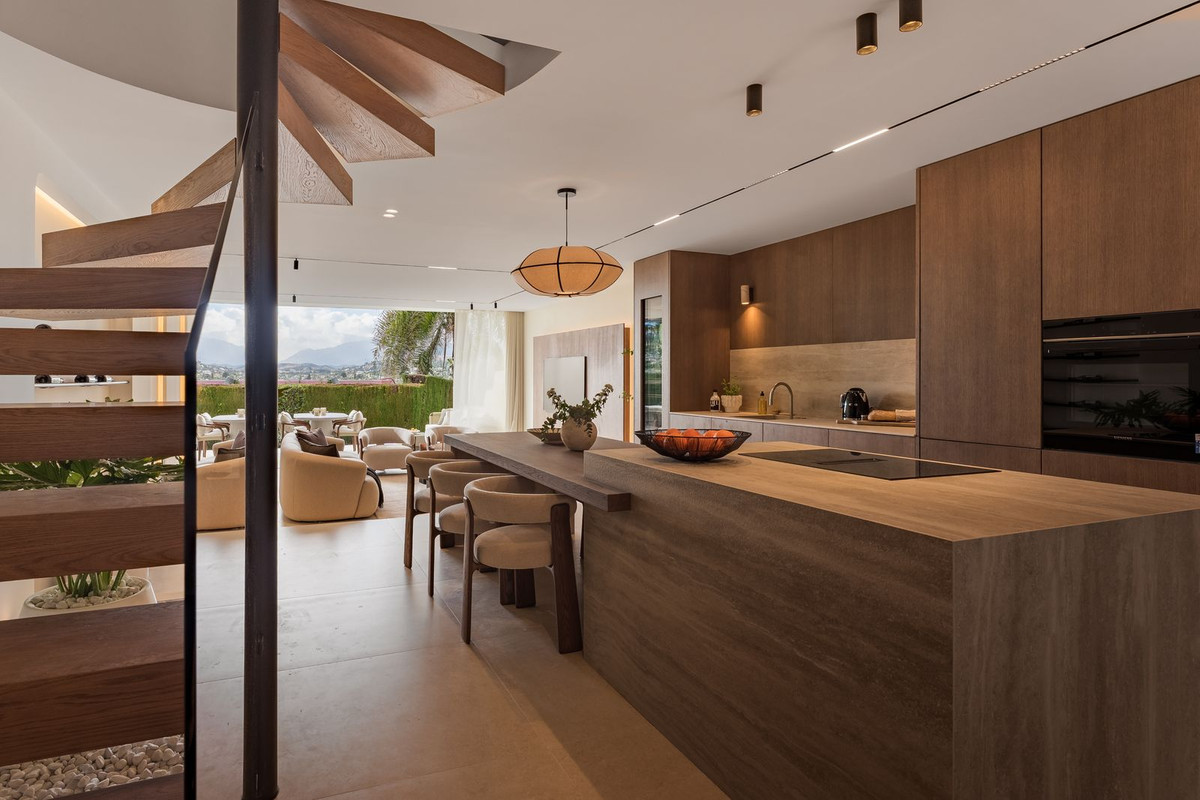 3 Bed, 3 Bath, HouseFor Sale, Aloha, Malaga