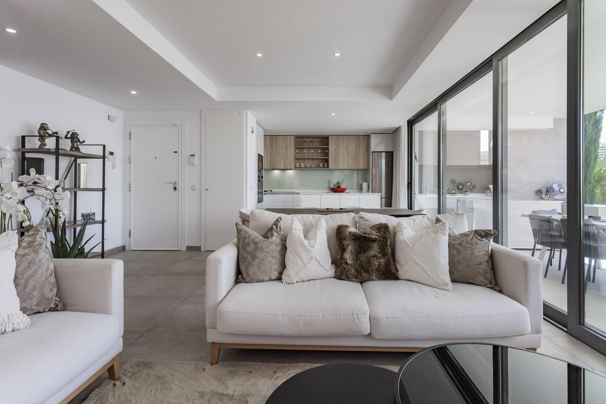 2 Bed, 2 Bath, ApartmentFor Sale, Estepona, Malaga