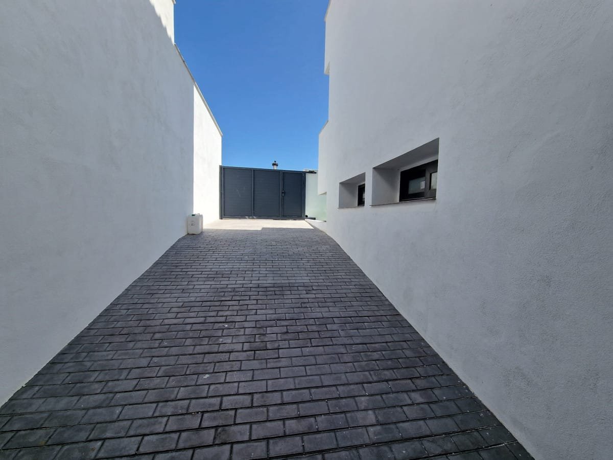 3 Bed, 3 Bath, HouseFor Sale, Manilva, Malaga