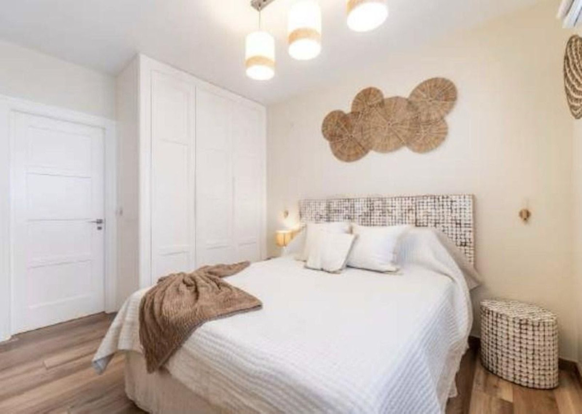 3 Bed, 2 Bath, ApartmentFor Sale, Benalmadena Costa, Malaga