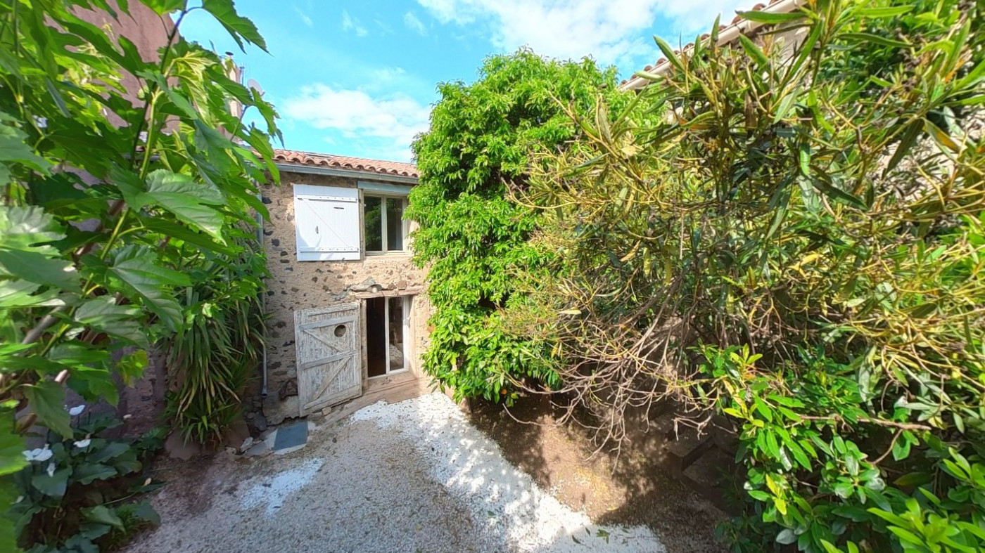 3 Bed, HouseFor Sale, Lezignan La Cebe, Herault, Languedoc-Roussillon, 34120
