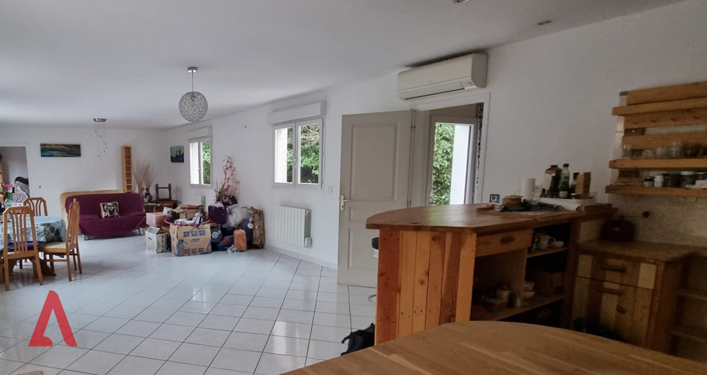 4 Bed, HouseFor Sale, Lodeve, Herault, Languedoc-Roussillon, 34700