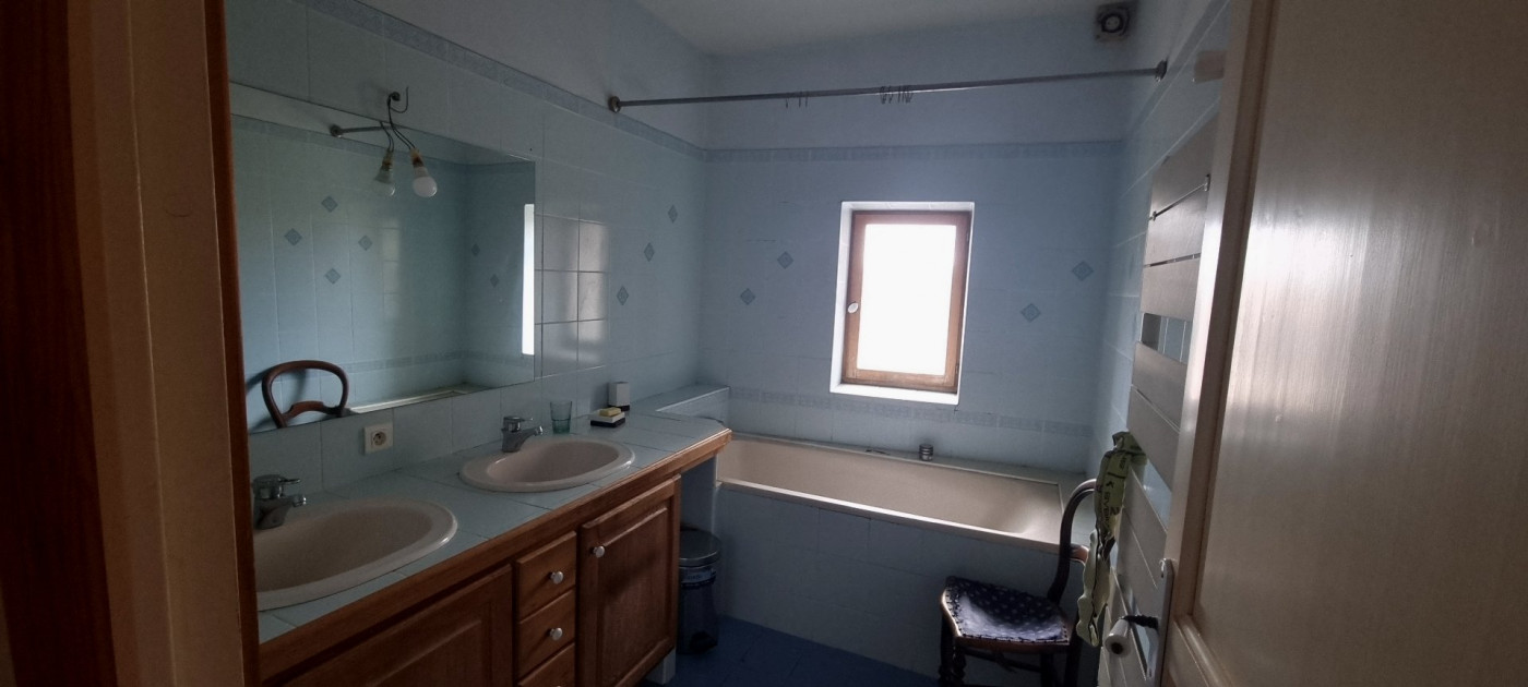 4 Bed, HouseFor Sale, Lespignan, Herault, Languedoc-Roussillon, 34710