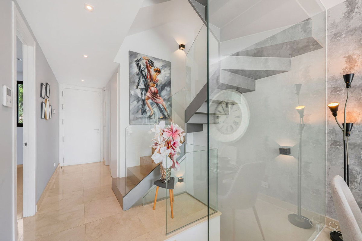 4 Bed, 3 Bath, HouseFor Sale, La Cala de Mijas, Malaga