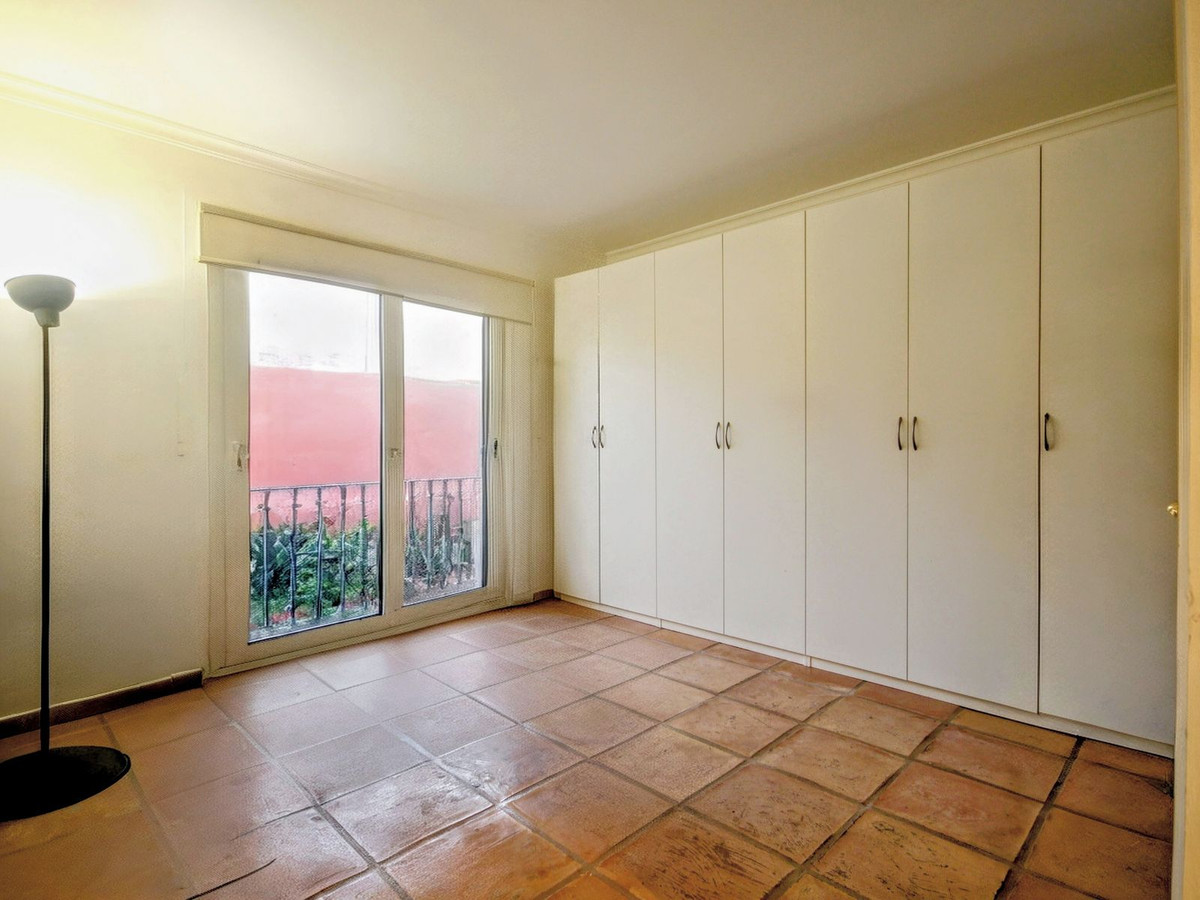 2 Bed, 2 Bath, ApartmentFor Sale, Elviria, Malaga