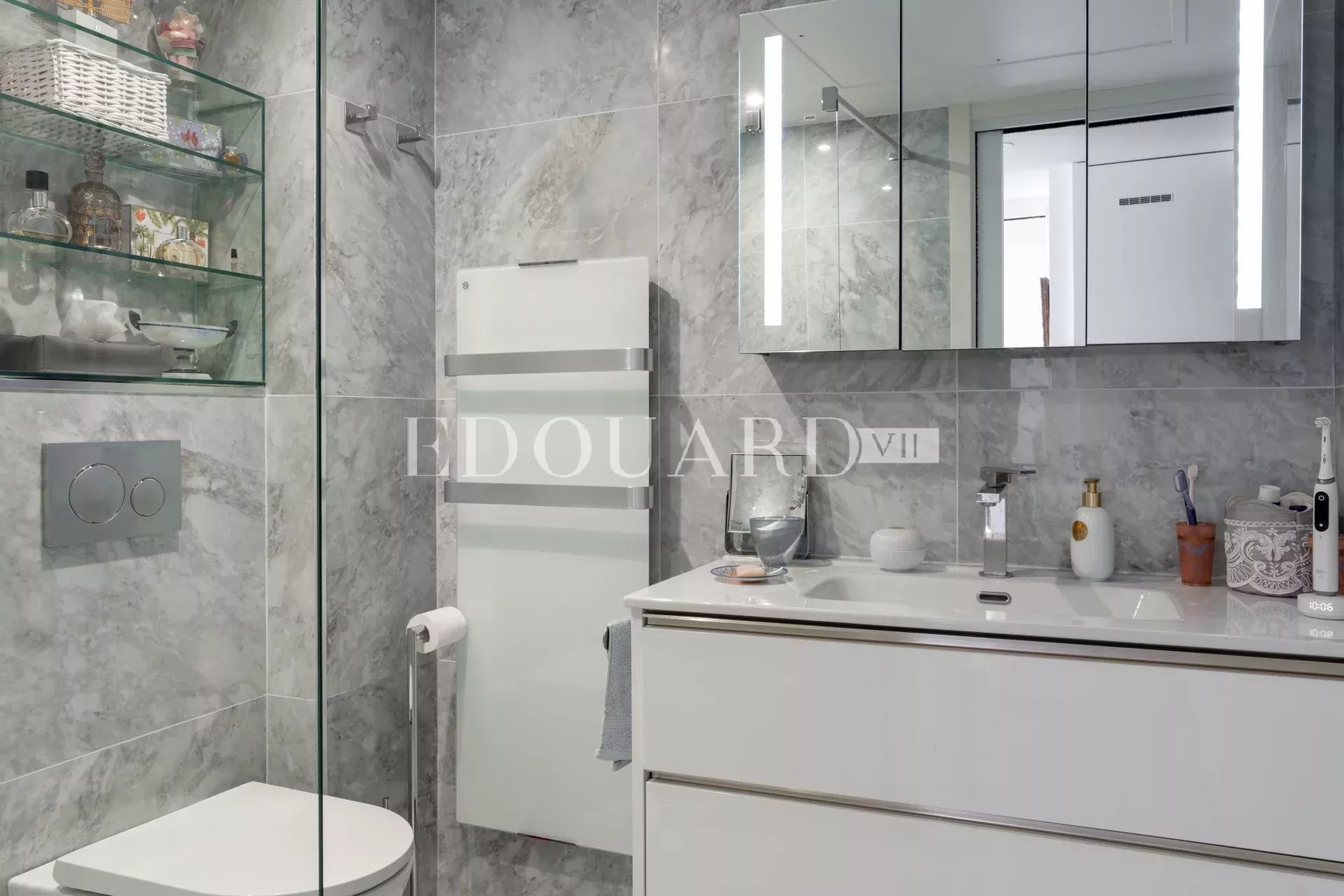 2 Bed, 1 Bath, ApartmentFor Sale, Cap-d'Ail, Alpes-Maritimes