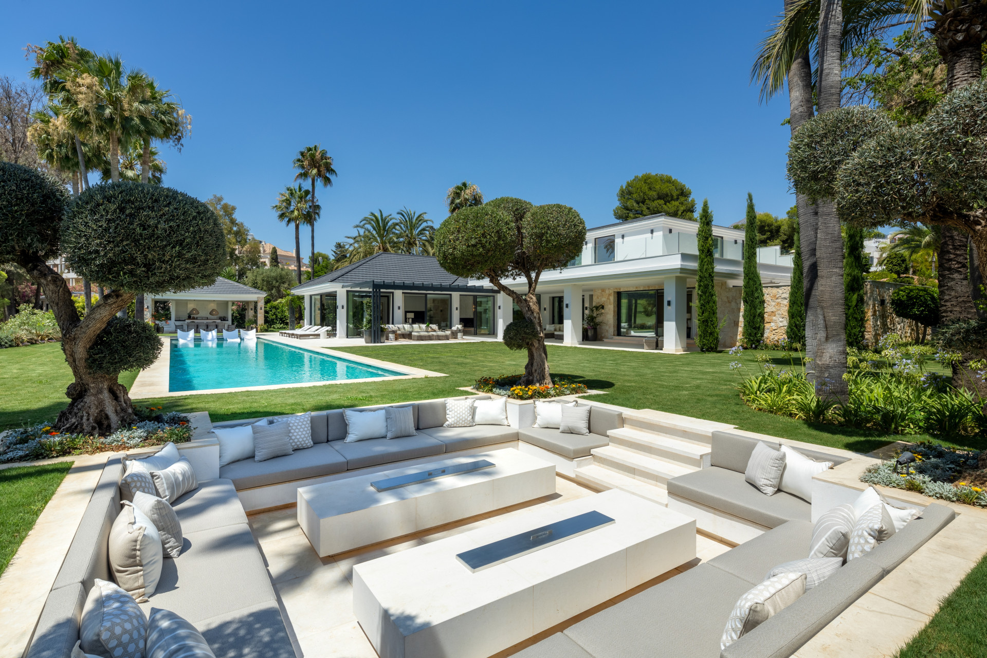 7 Bed, 7 Bath, HouseFor Sale, Marbella, Malaga