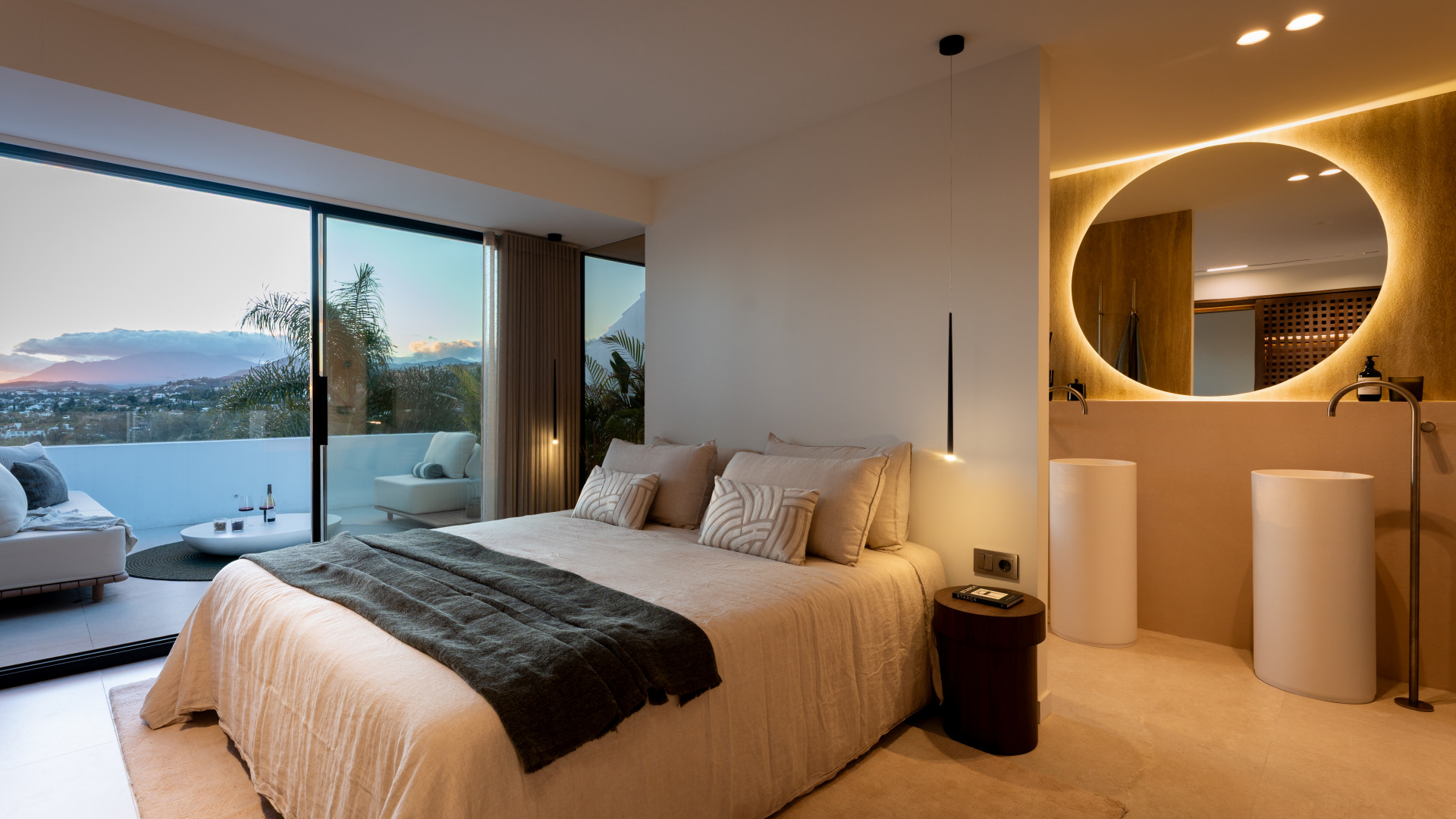 3 Bed, 3 Bath, HouseFor Sale, Marbella, Malaga