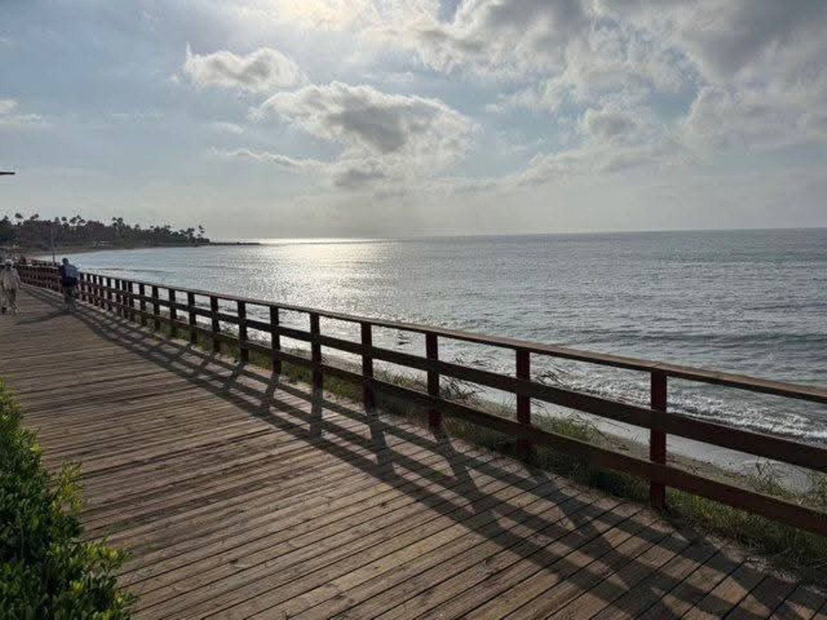 3 Bed, 3 Bath, HouseFor Sale, Estepona, Malaga