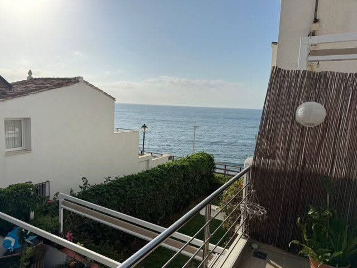 3 Bed, 3 Bath, HouseFor Sale, Estepona, Malaga