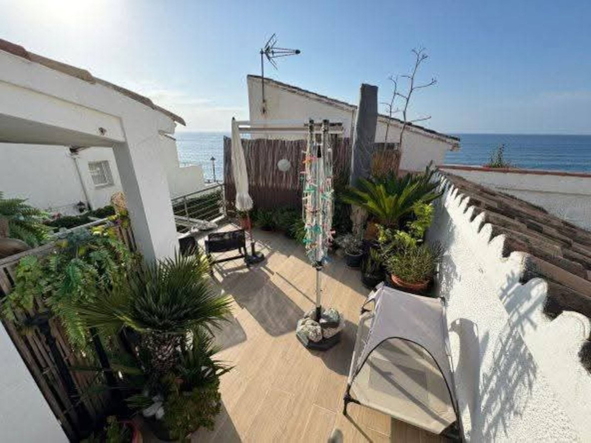 3 Bed, 3 Bath, HouseFor Sale, Estepona, Malaga
