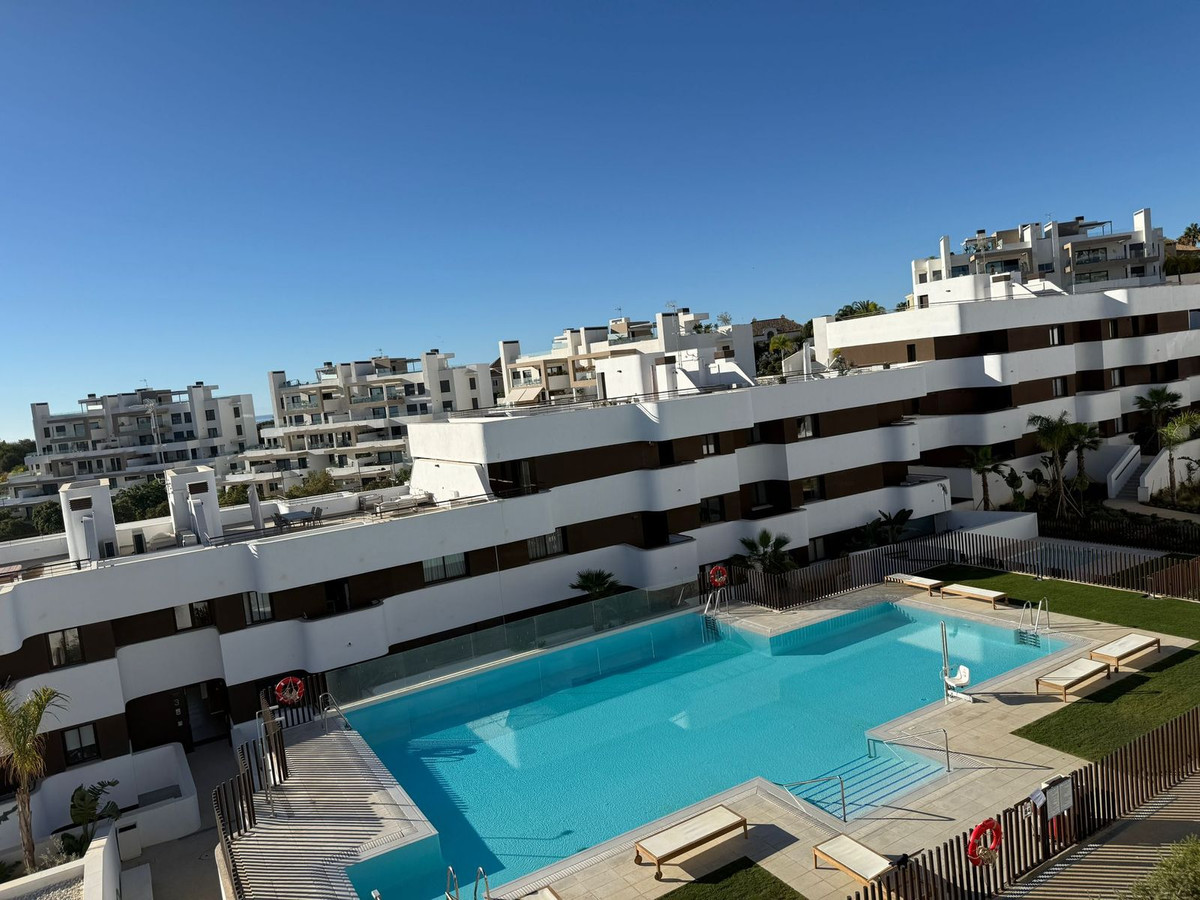 3 Bed, 2 Bath, ApartmentFor Sale, Estepona, Malaga