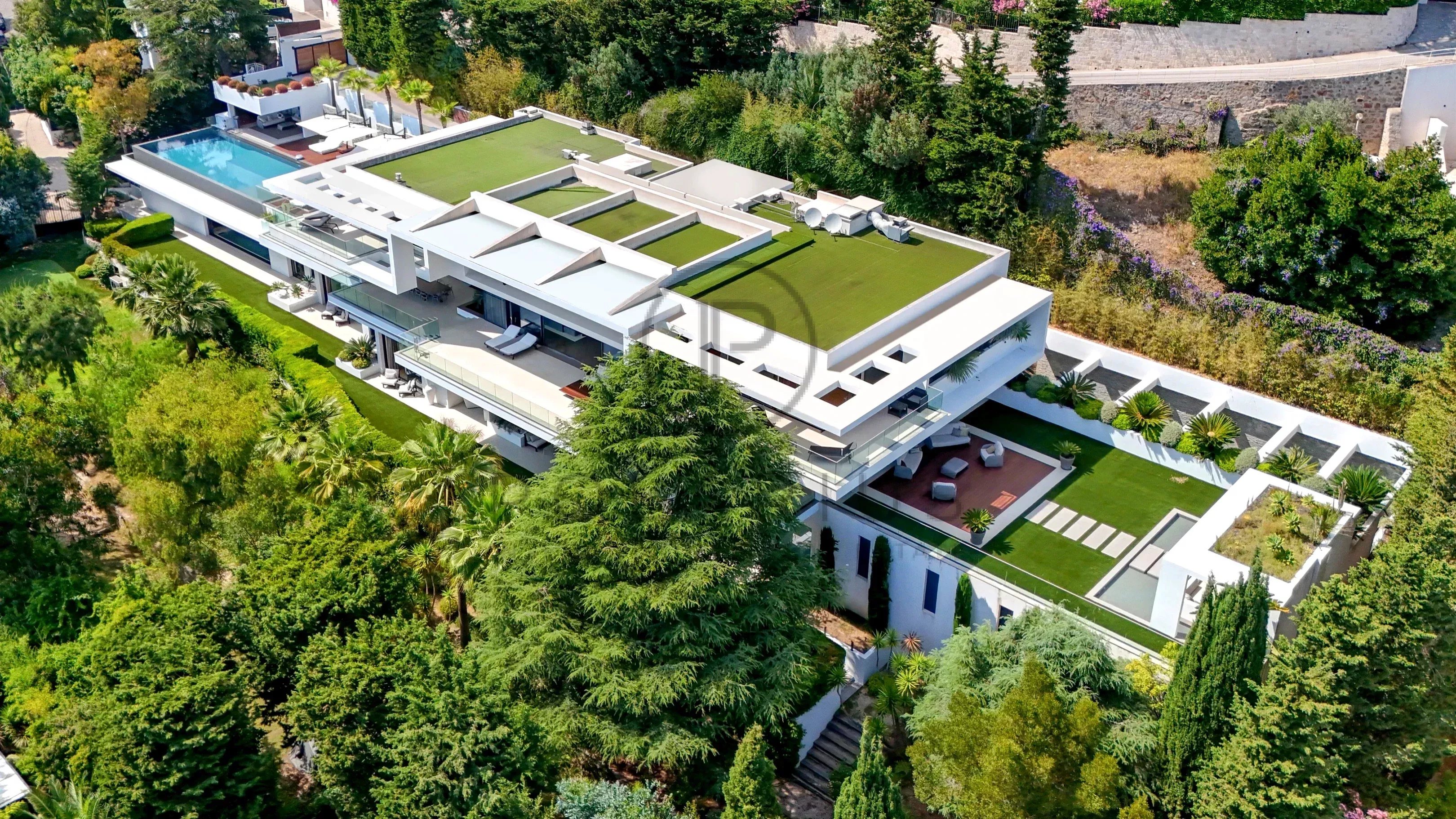 8 Bed, 8 Bath, HouseFor Sale, Cannes, Alpes-Maritimes