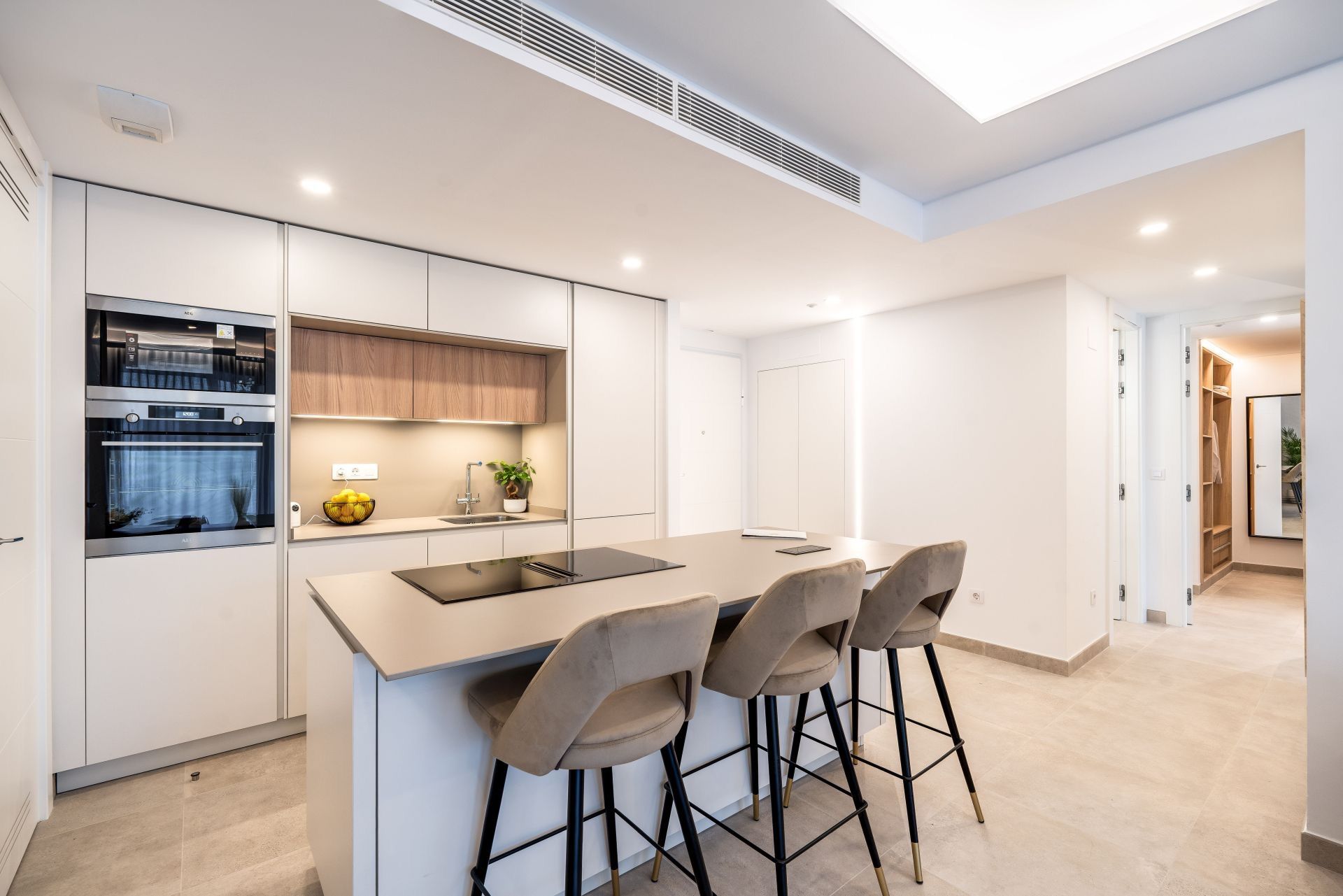 2 Bed, 2 Bath, ApartmentFor Sale, Fuengirola, Malaga, 29640