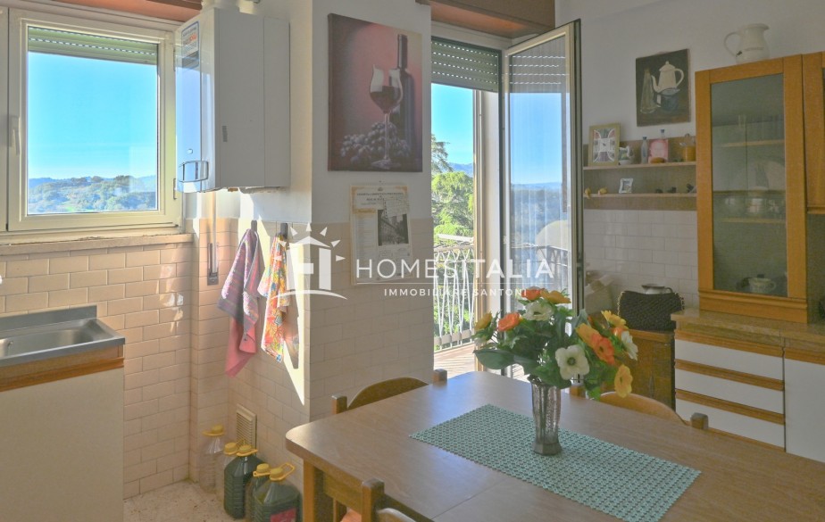 2 Bed, 1 Bath, ApartmentFor Sale, Viterbo, Viterbo, Latium