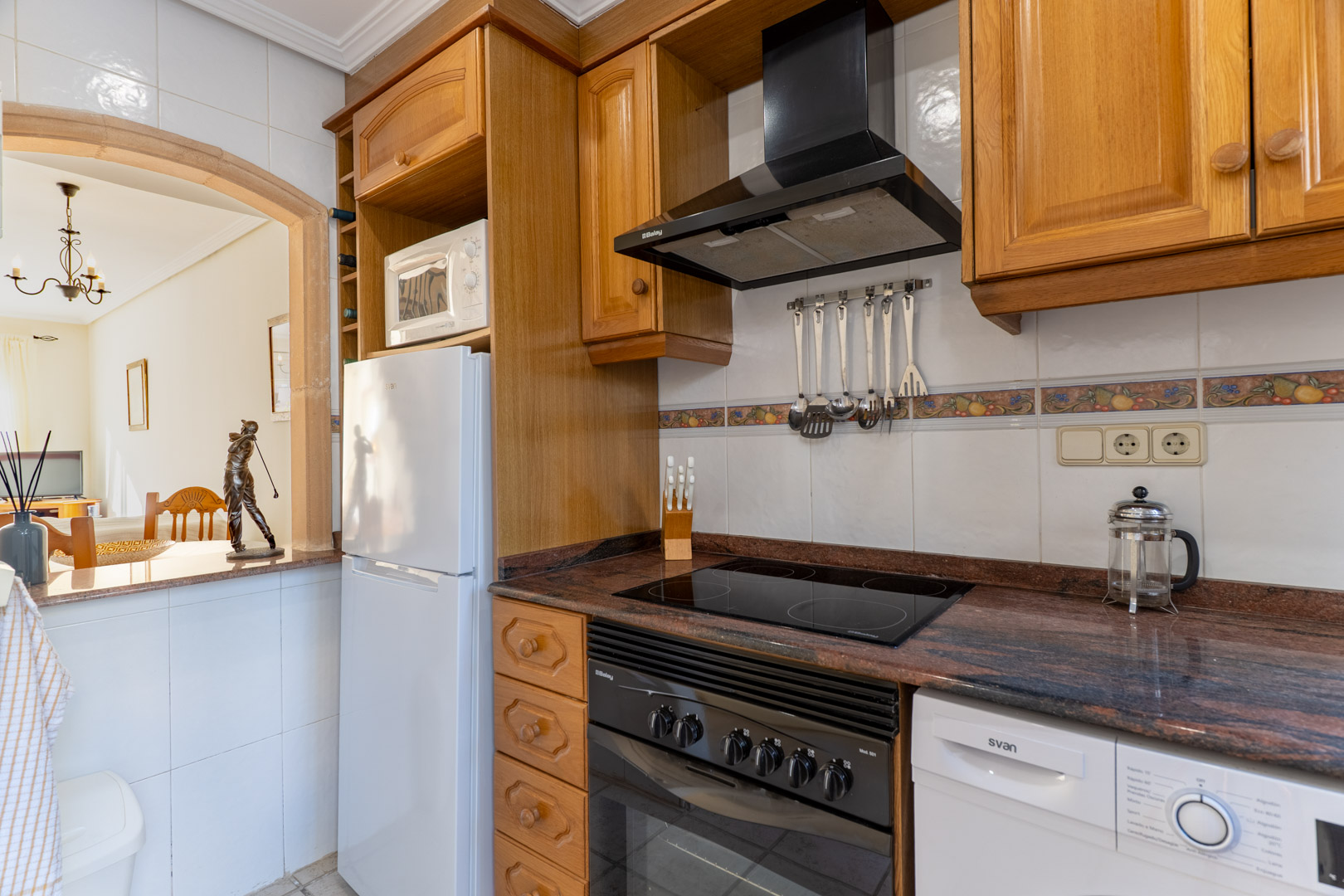 3 Bed, 2 Bath, HouseFor Sale