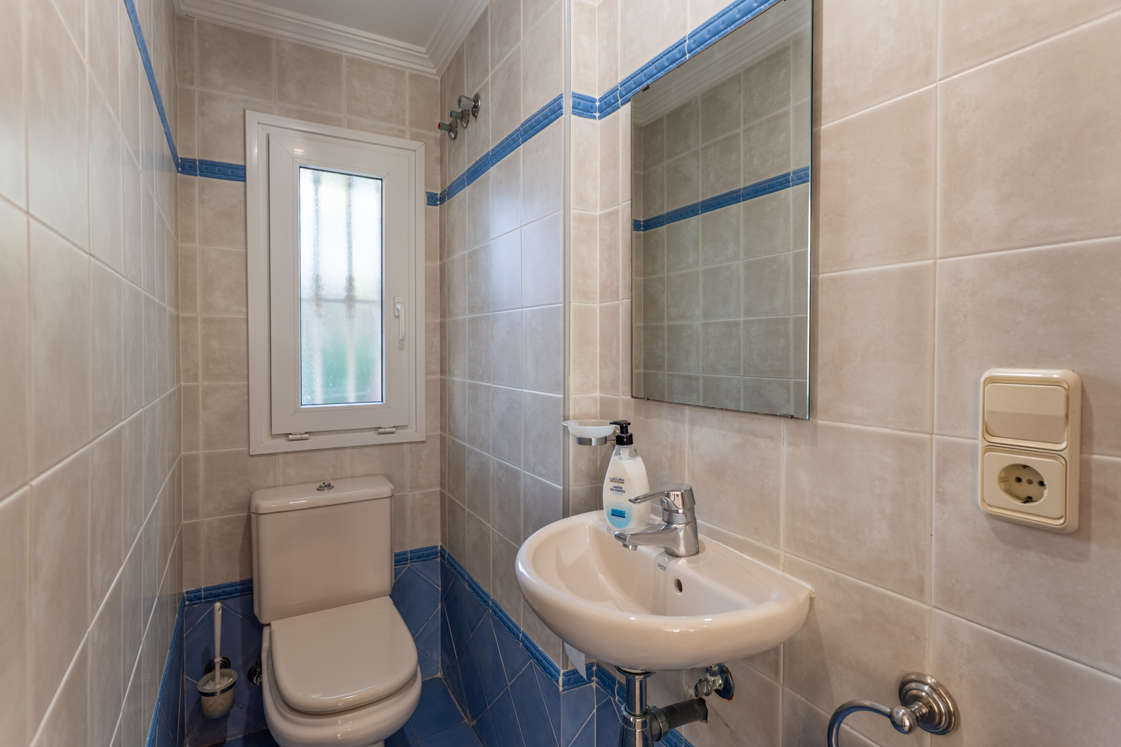 3 Bed, 2 Bath, HouseFor Sale