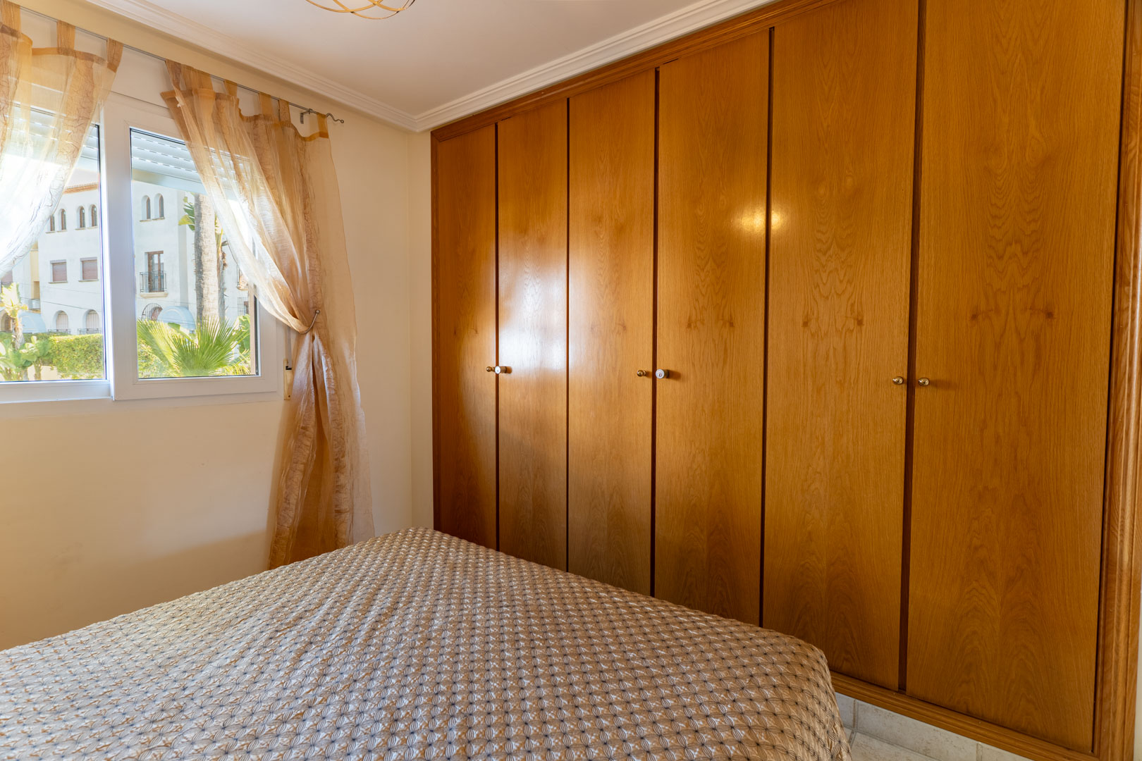 3 Bed, 2 Bath, HouseFor Sale