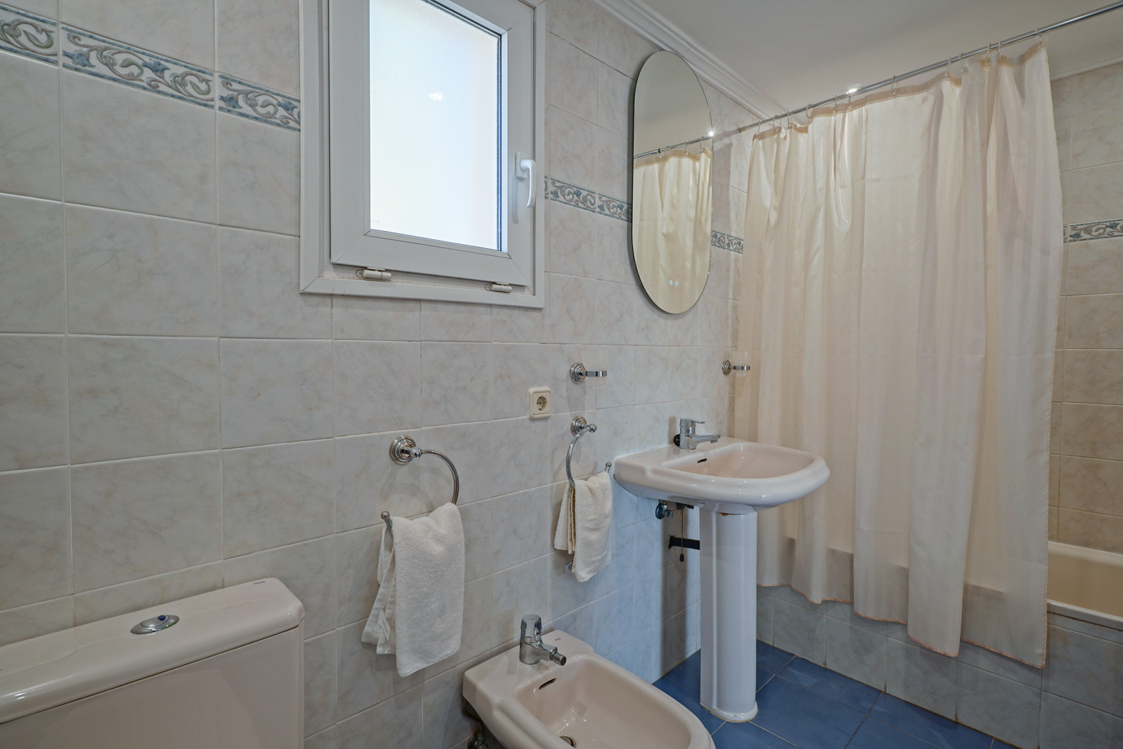 3 Bed, 2 Bath, HouseFor Sale