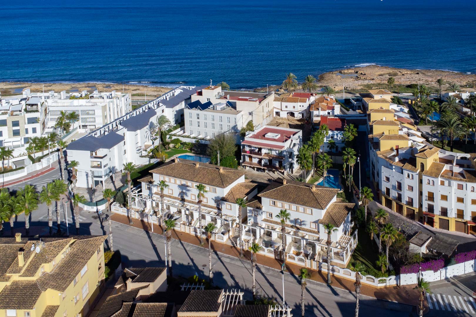 3 Bed, 2 Bath, HouseFor Sale