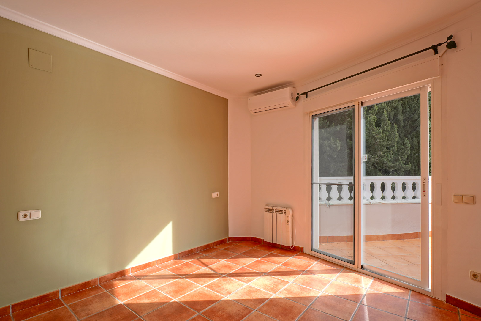 3 Bed, 1 Bath, ApartmentFor Sale, Benissa, Alicante