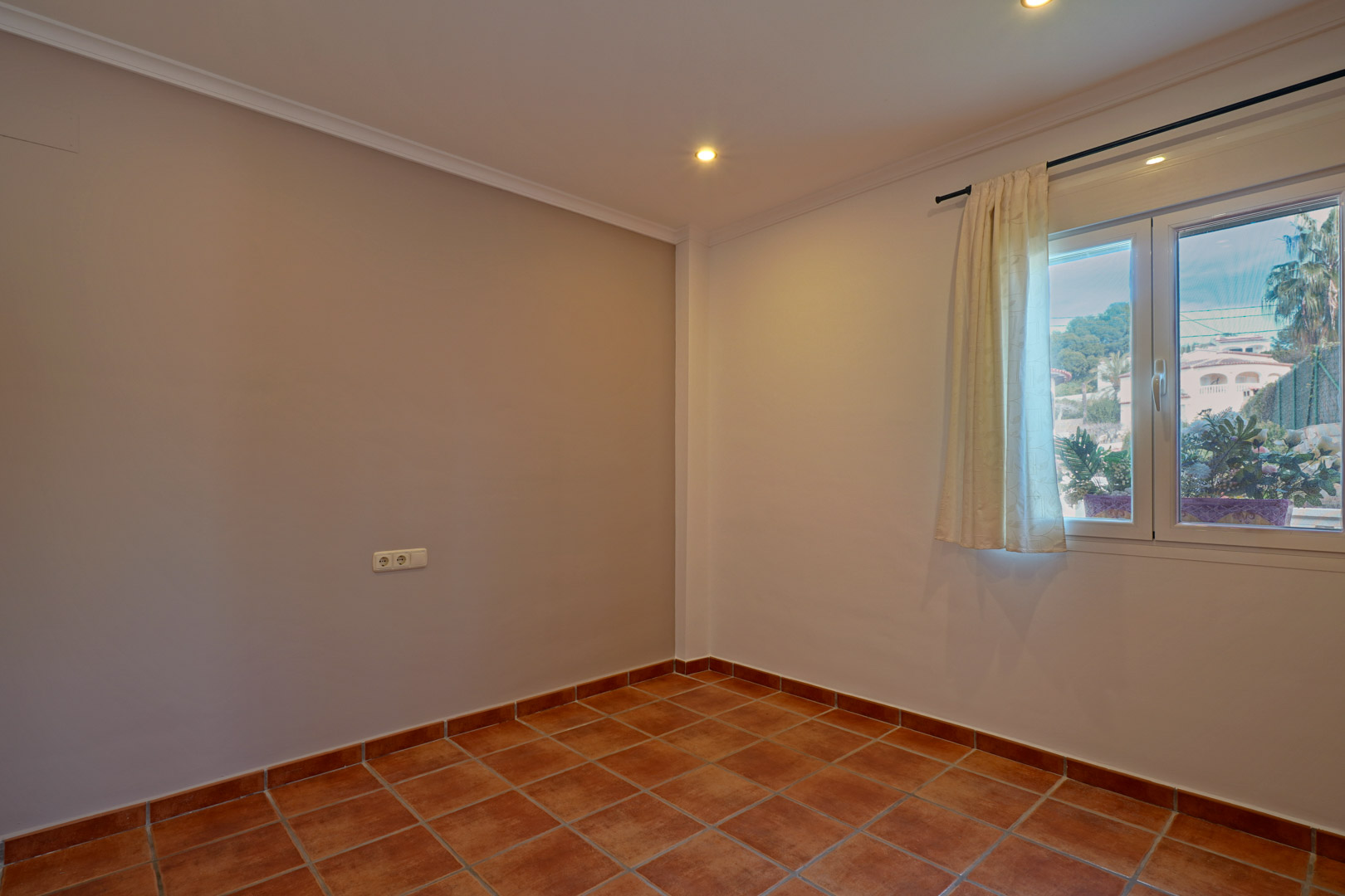 3 Bed, 1 Bath, ApartmentFor Sale, Benissa, Alicante