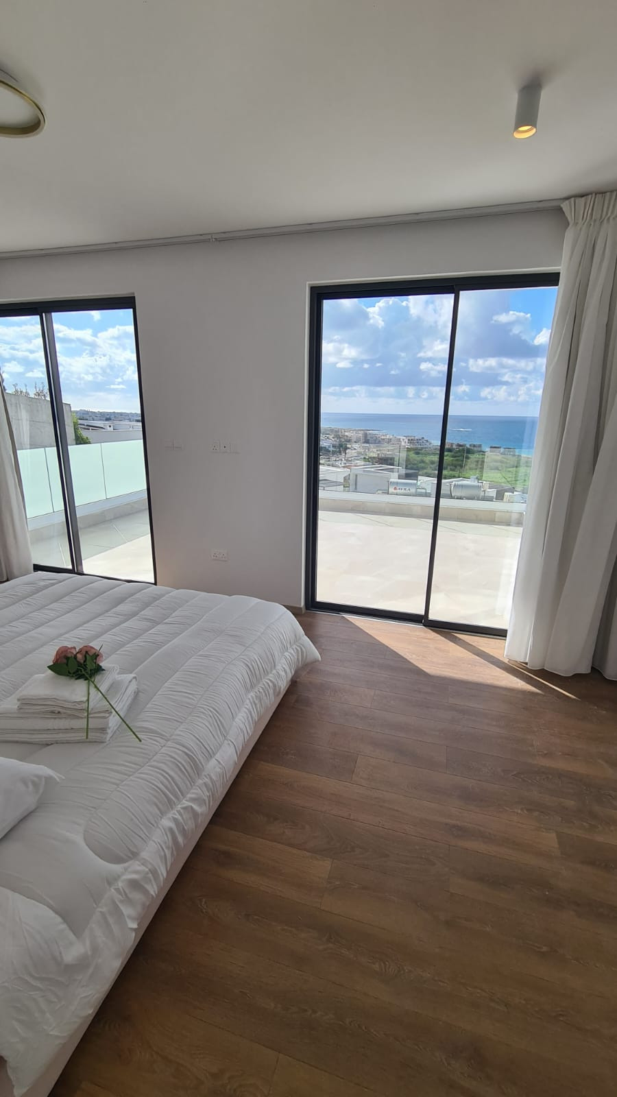 3 Bed, 2 Bath, HouseFor Sale, Chlorakas, Paphos