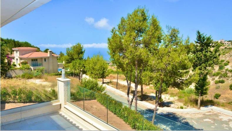 4 Bed, 3 Bath, HouseFor Sale, Kamares, Paphos