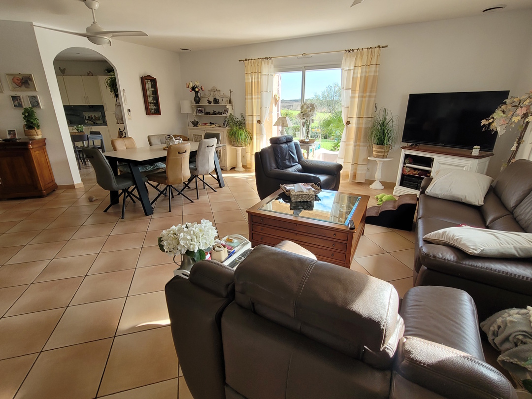 4 Bed, 2 Bath, HouseFor Sale, Autignac, Herault, Languedoc-Roussillon, 34480