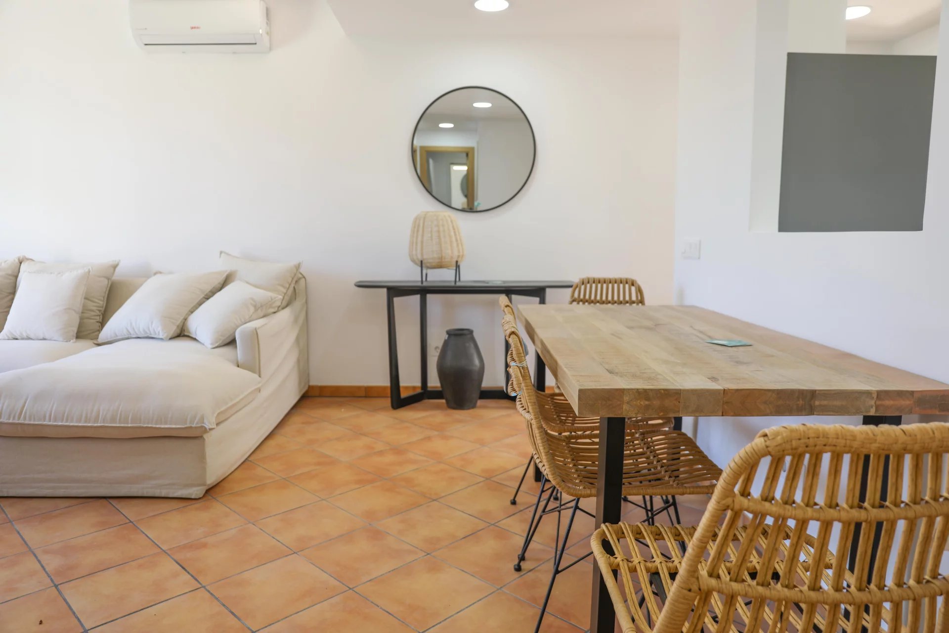 2 Bed, 1 Bath, ApartmentFor Sale, Denia, Alicante