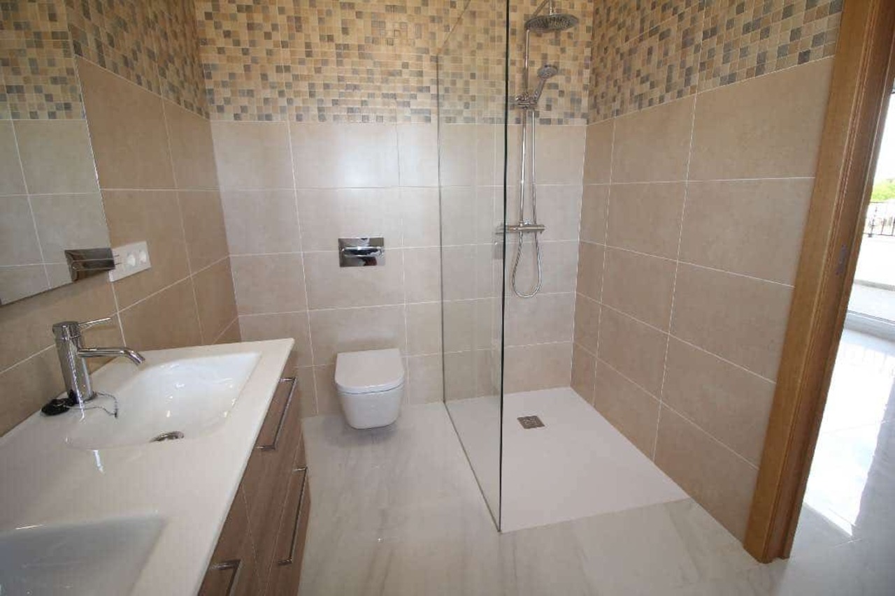 4 Bed, 3 Bath, HouseFor Sale, Pinoso, Alicante