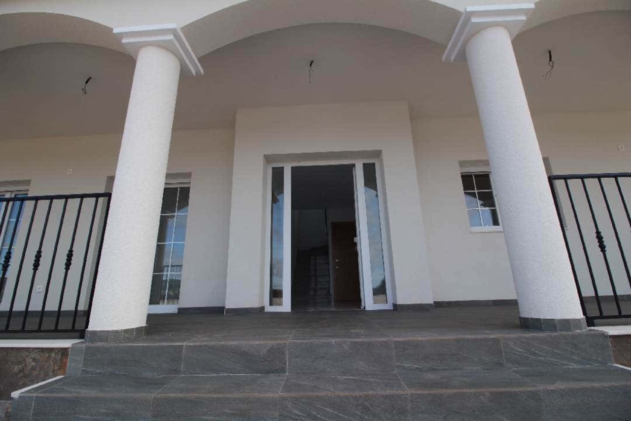 4 Bed, 3 Bath, HouseFor Sale, Pinoso, Alicante