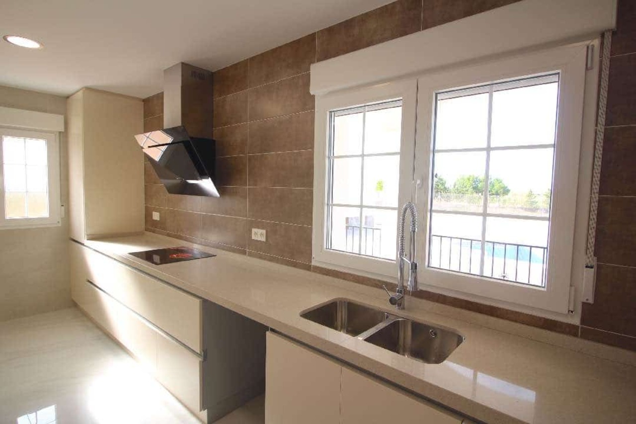 4 Bed, 3 Bath, HouseFor Sale, Pinoso, Alicante