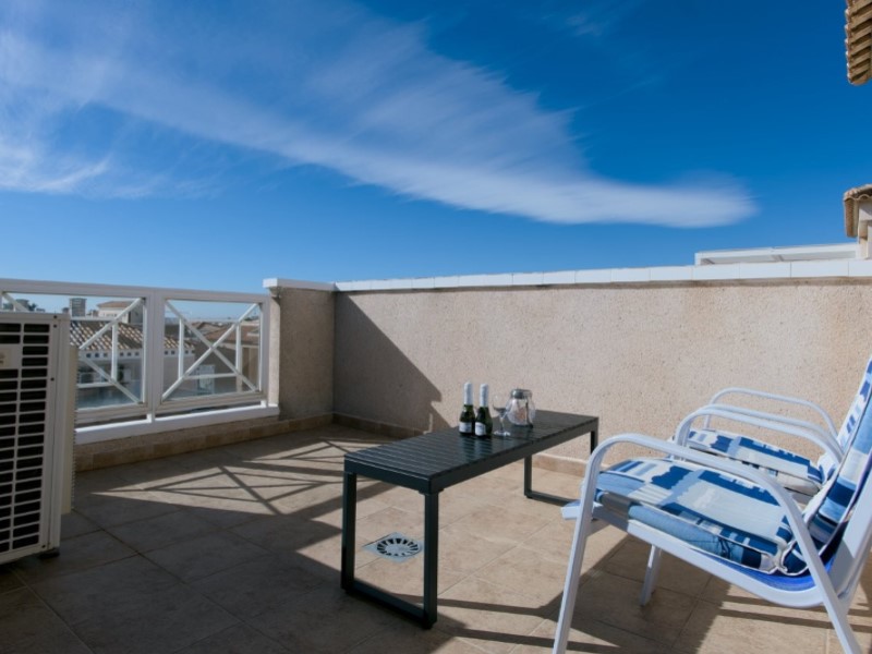 2 Bed, 2 Bath, HouseFor Sale, Torrevieja, Alicante
