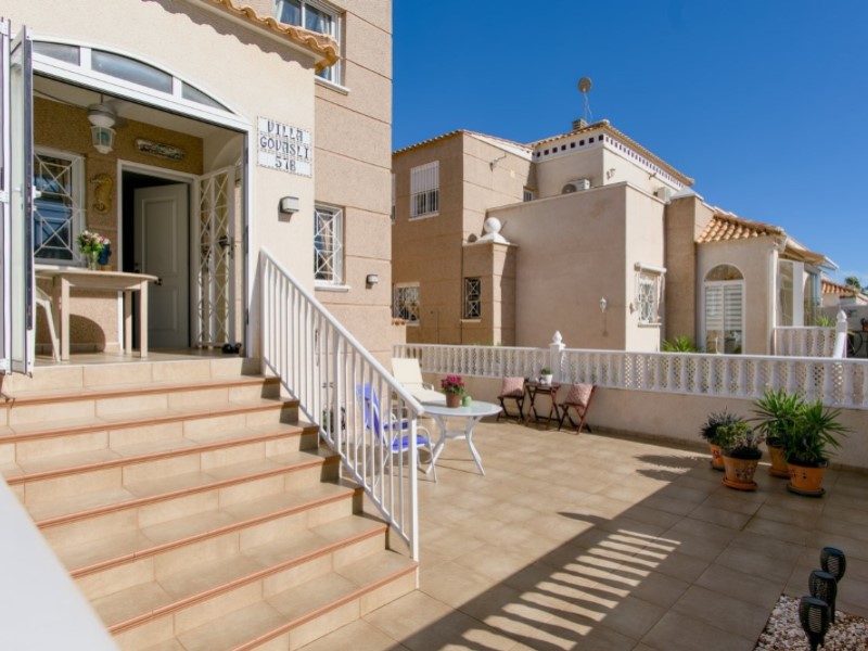 2 Bed, 2 Bath, HouseFor Sale, Torrevieja, Alicante