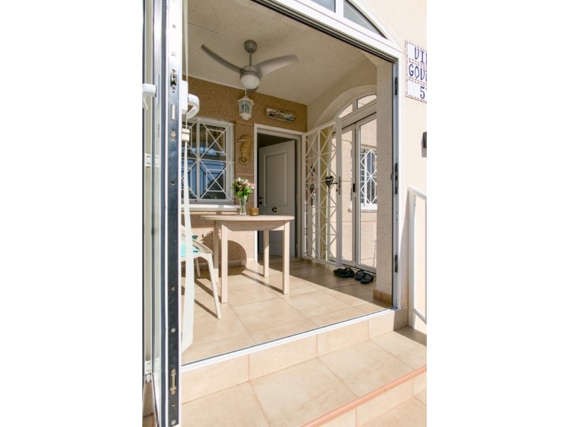 2 Bed, 2 Bath, HouseFor Sale, Torrevieja, Alicante