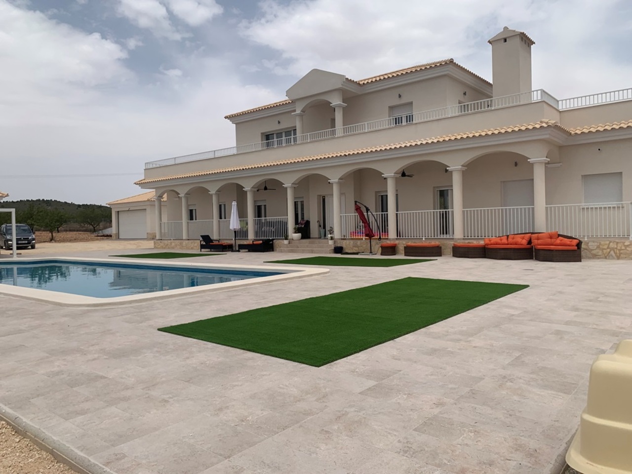 6 Bed, 4 Bath, HouseFor Sale, Pinoso, Alicante