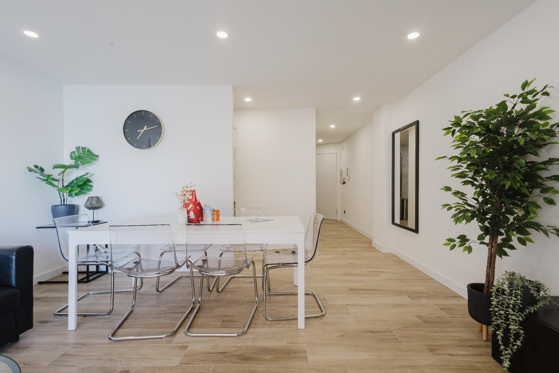 3 Bed, 2 Bath, ApartmentFor Sale, Torrevieja, Alicante