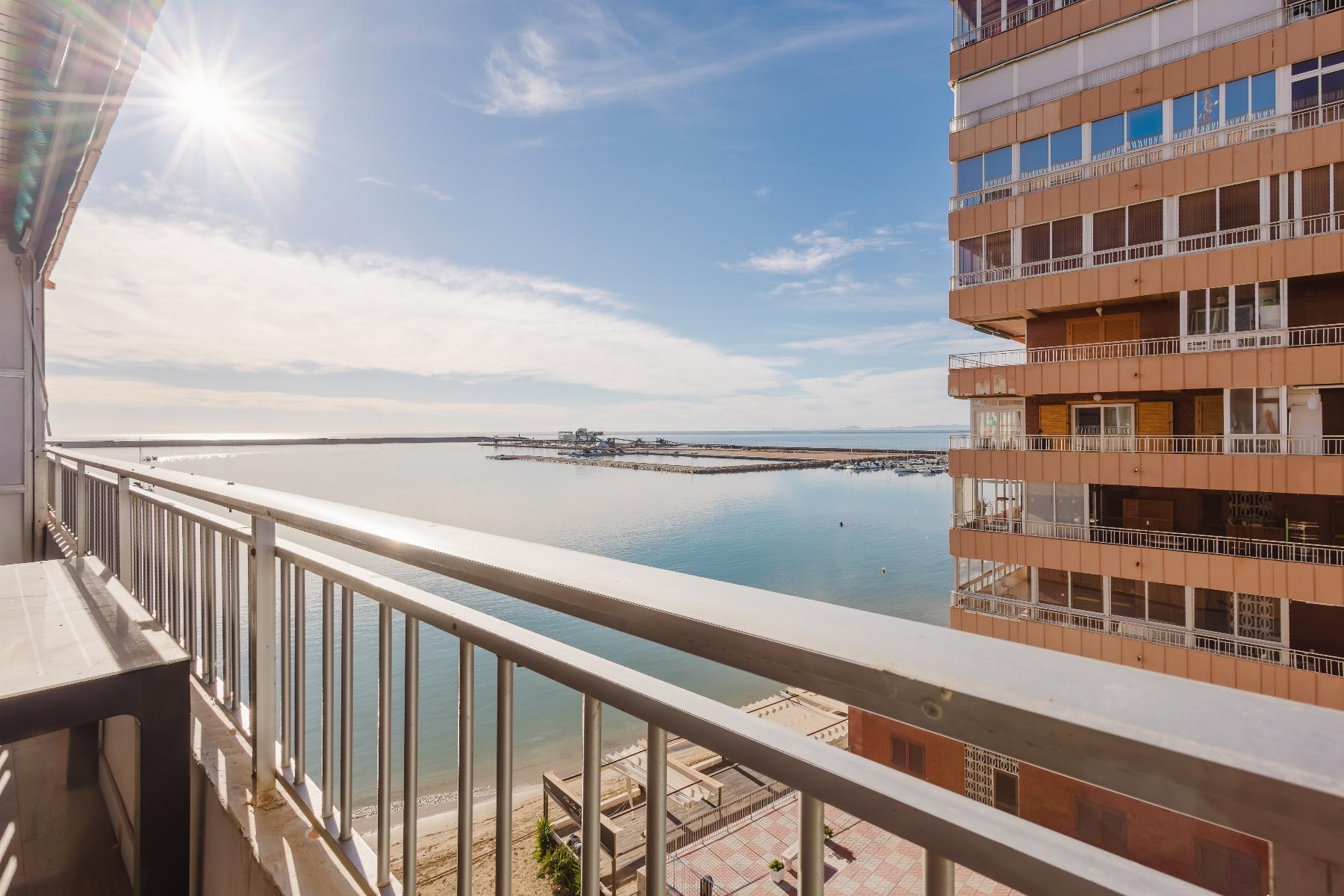 3 Bed, 2 Bath, ApartmentFor Sale, Torrevieja, Alicante