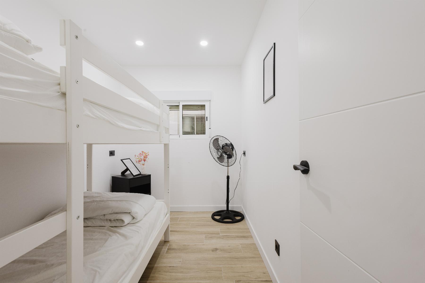 3 Bed, 2 Bath, ApartmentFor Sale, Torrevieja, Alicante