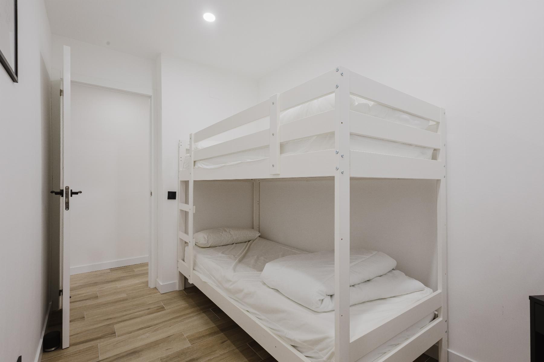 3 Bed, 2 Bath, ApartmentFor Sale, Torrevieja, Alicante