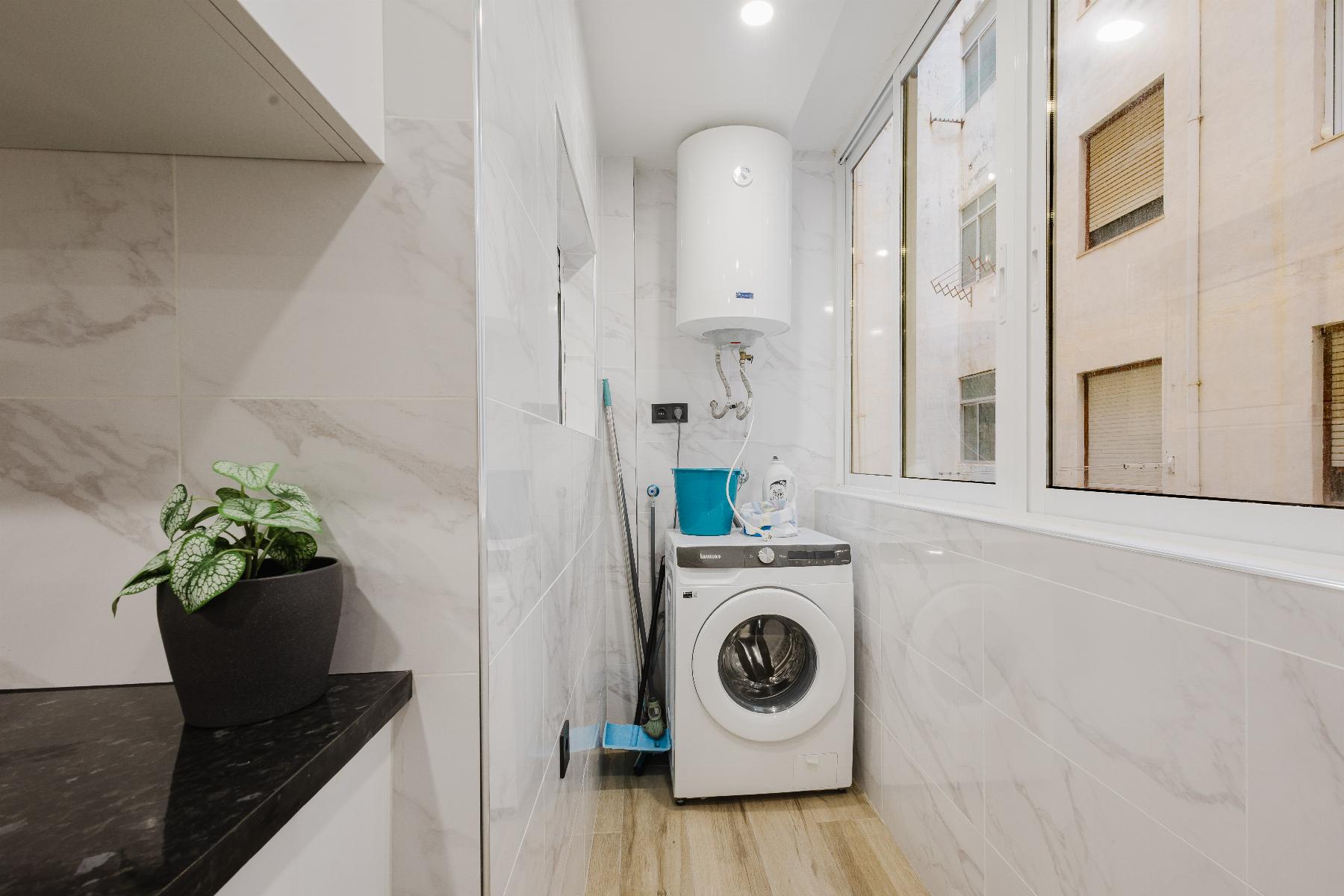 3 Bed, 2 Bath, ApartmentFor Sale, Torrevieja, Alicante