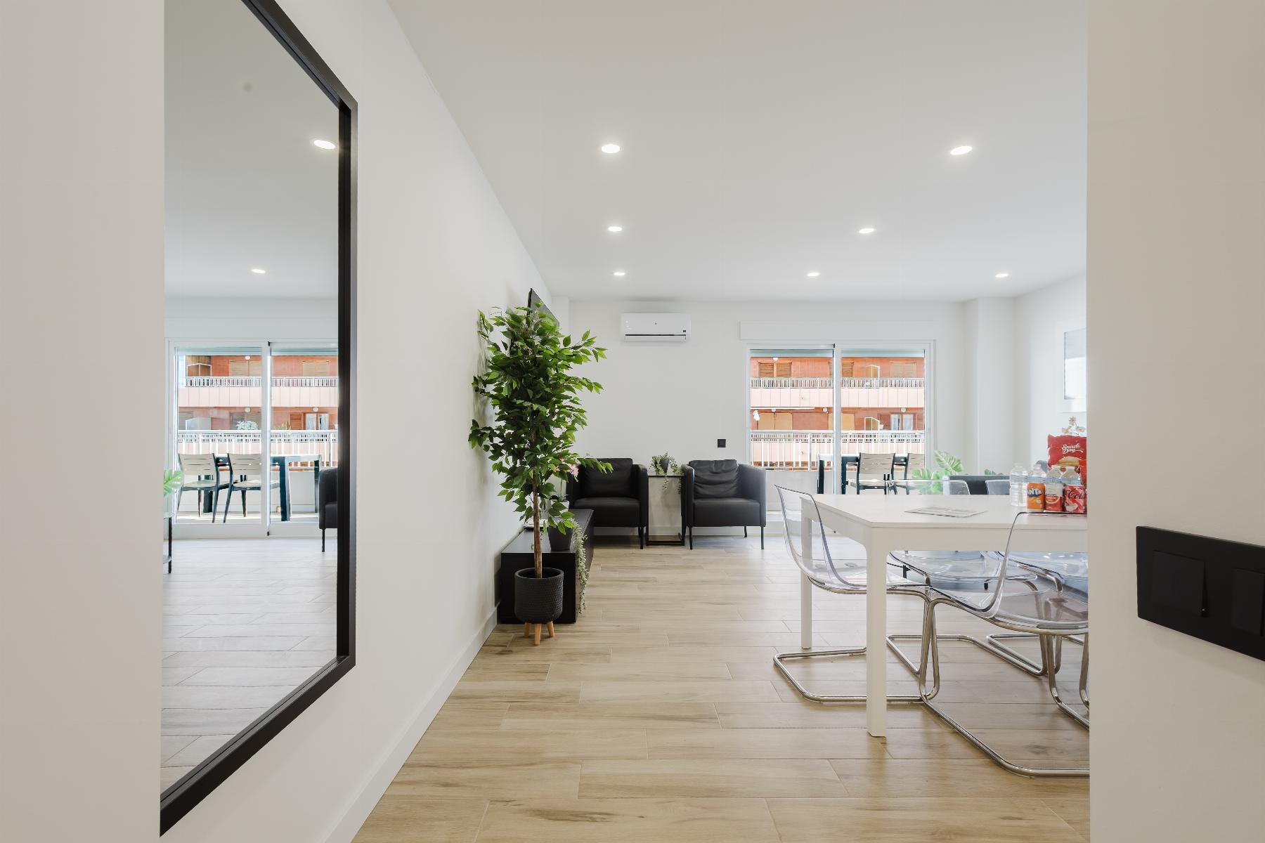 3 Bed, 2 Bath, ApartmentFor Sale, Torrevieja, Alicante