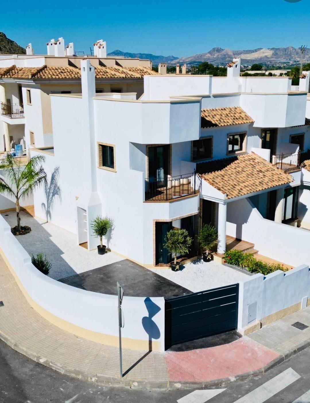 3 Bed, 2 Bath, HouseFor Sale, Cox, Alicante
