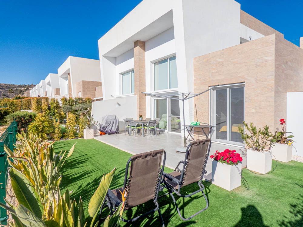 3 Bed, 2 Bath, HouseFor Sale, Algorfa, Alicante