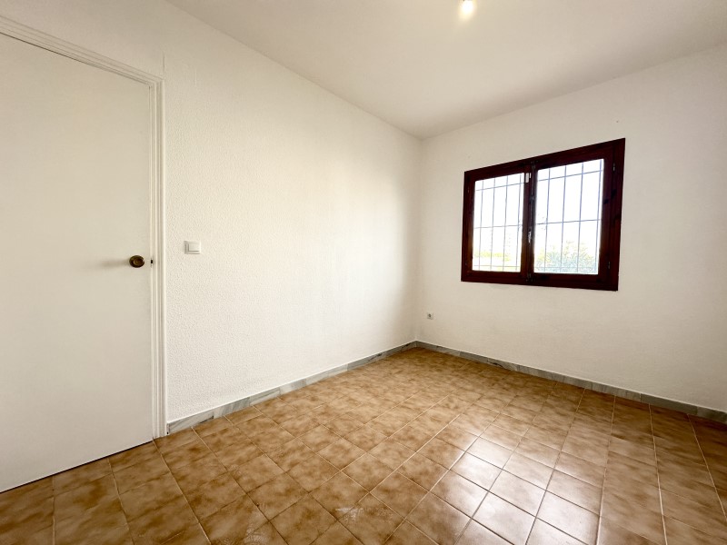 2 Bed, 1 Bath, HouseFor Sale, Torrevieja, Alicante