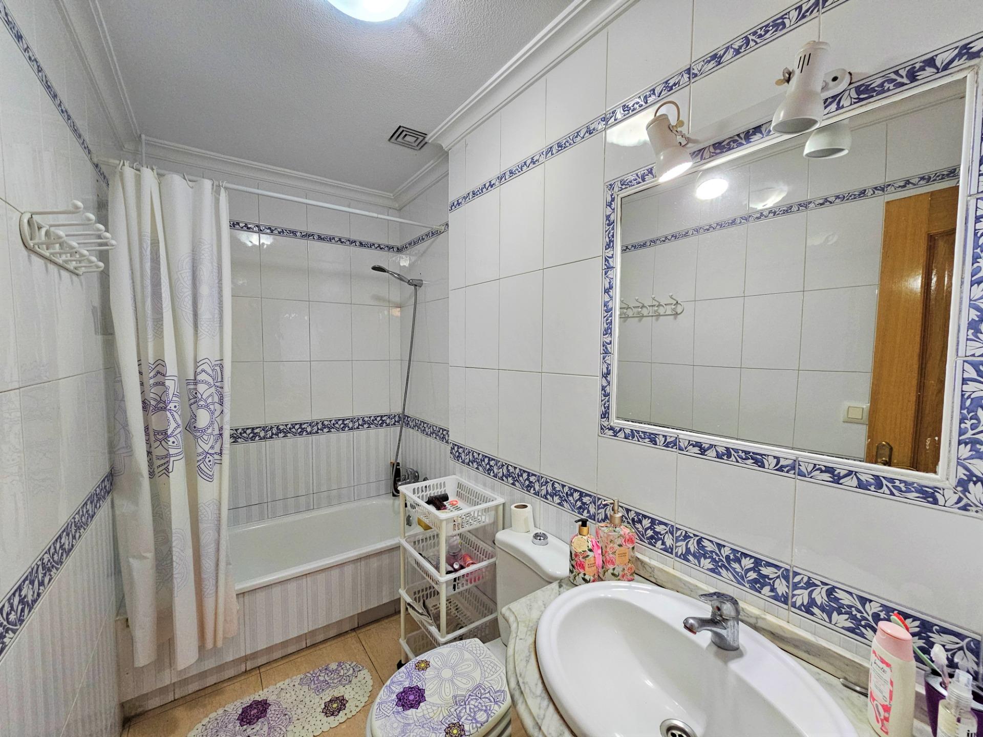 1 Bed, 1 Bath, ApartmentFor Sale, Torrevieja, Alicante