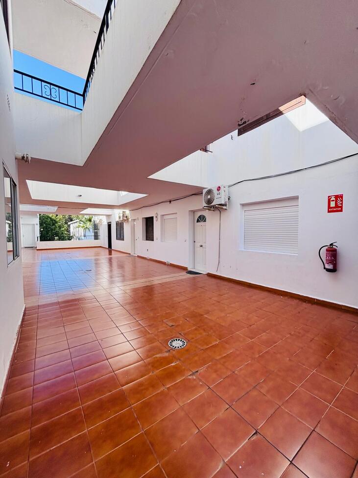 2 Bed, 1 Bath, ApartmentFor Sale, Villamartin, Alicante